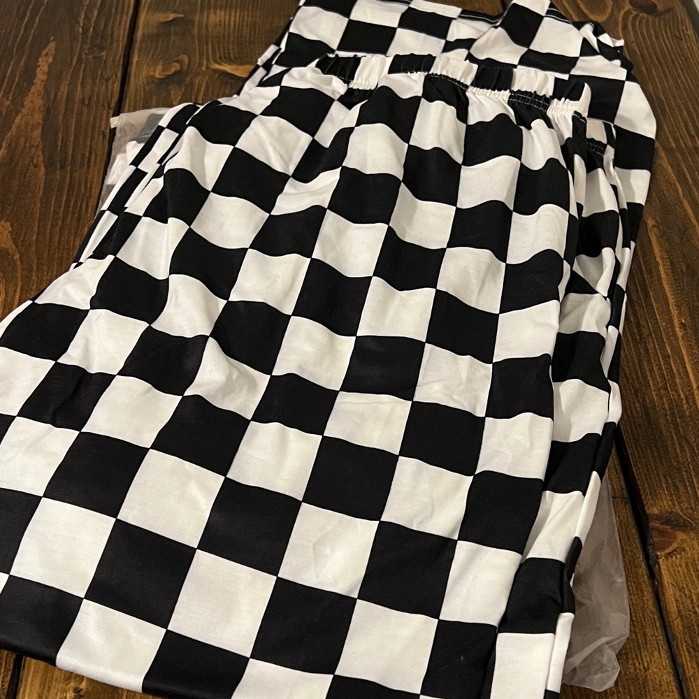 SHEIN Black and White Checkered Joggers